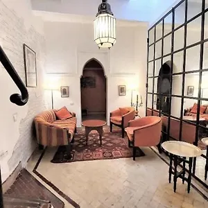  Сasa de vacaciones Privatise Jusqu A 5 Personnes A 5 Minutes Place Jemma El Fna Loue Avec Menage Et Petit Dejeuner Compris