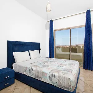 Lafamilia Apartment