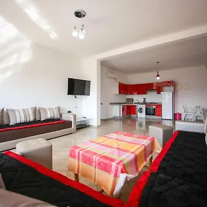 Appartement Neuf Entouré De Verdure, Ensoleillé, Marrakesh